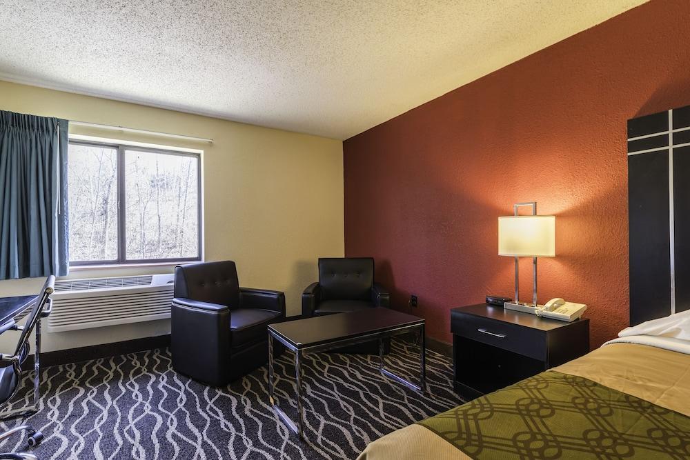 Econo Lodge Cleveland Southeast - Kent Streetsboro Buitenkant foto