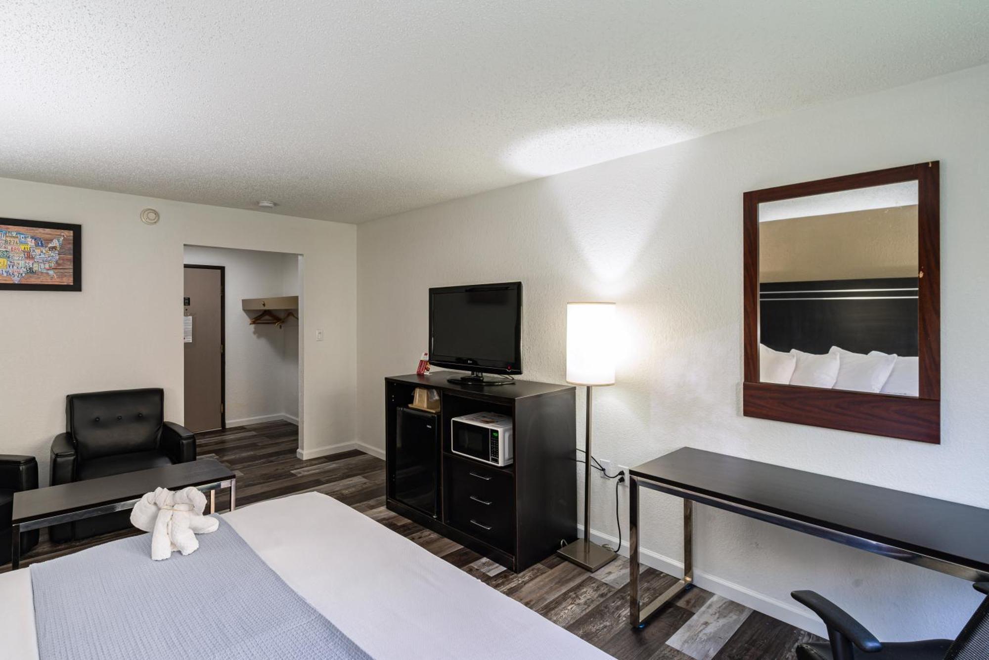 Econo Lodge Cleveland Southeast - Kent Streetsboro Buitenkant foto