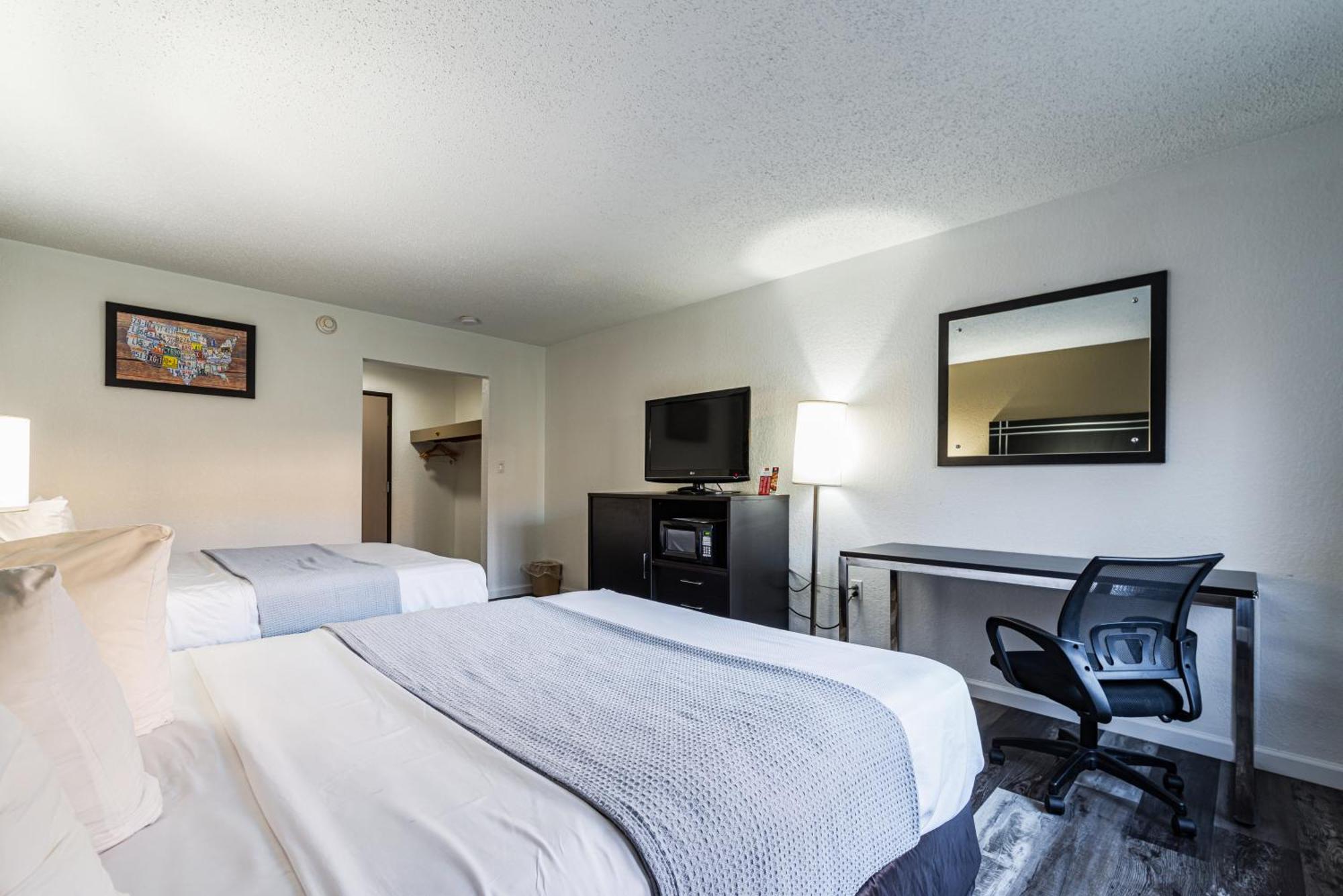 Econo Lodge Cleveland Southeast - Kent Streetsboro Buitenkant foto