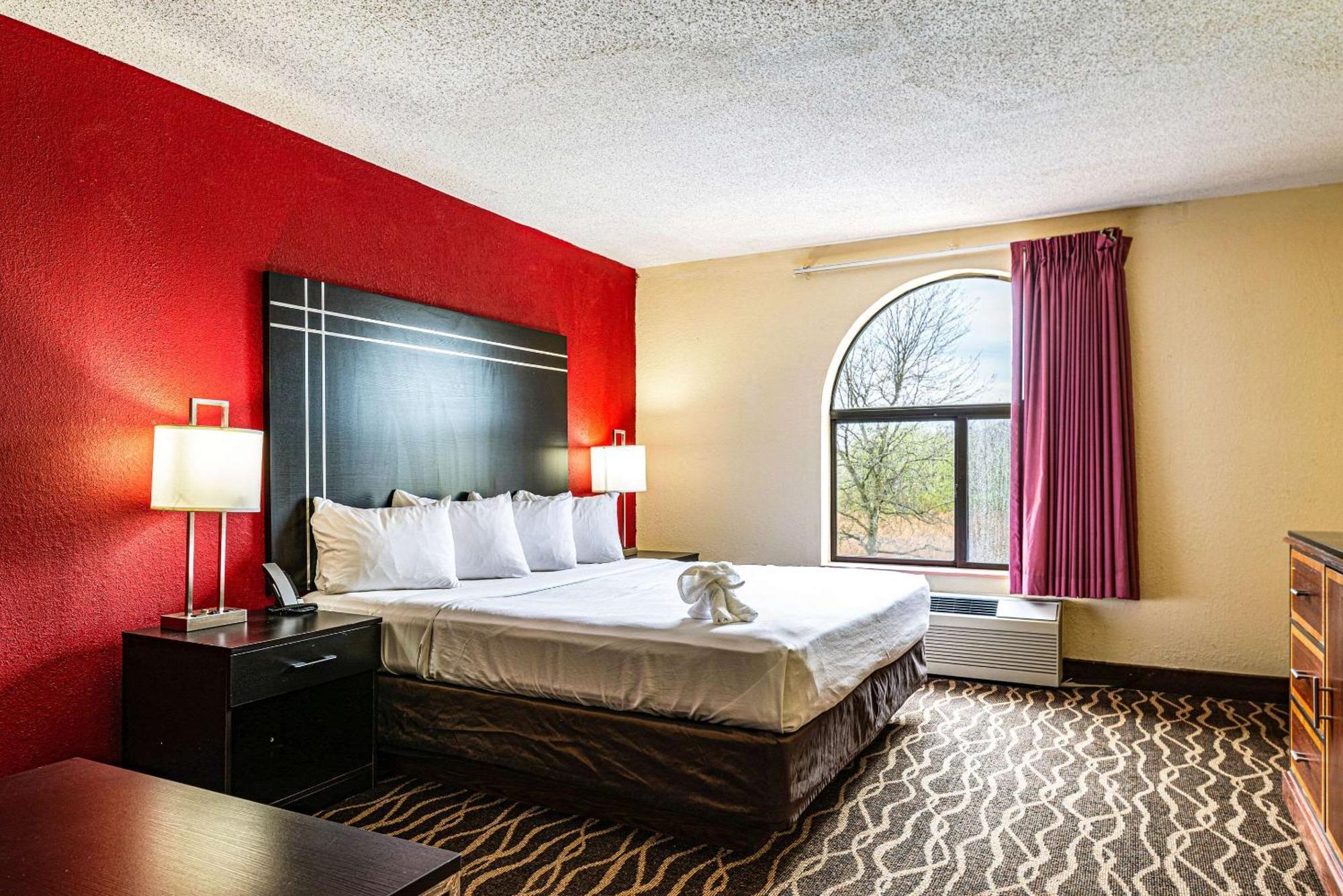 Econo Lodge Cleveland Southeast - Kent Streetsboro Buitenkant foto